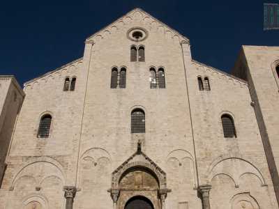 Bari, il falso romanico